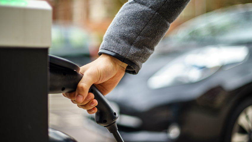 electric car charging uk plug in