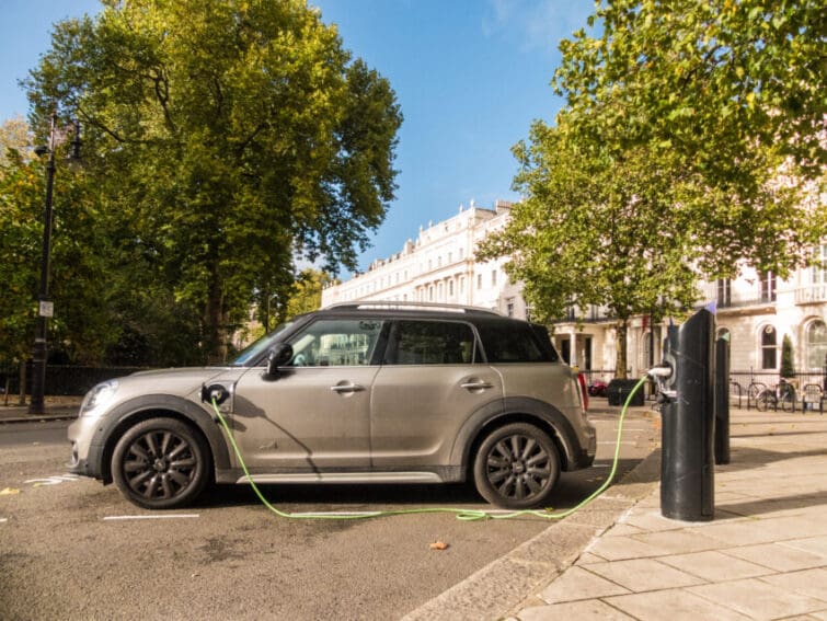 UK Government green agenda Electric cars