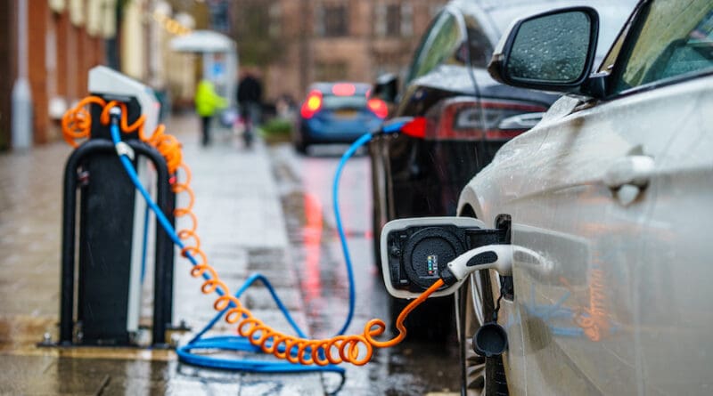 uk electric car street charging