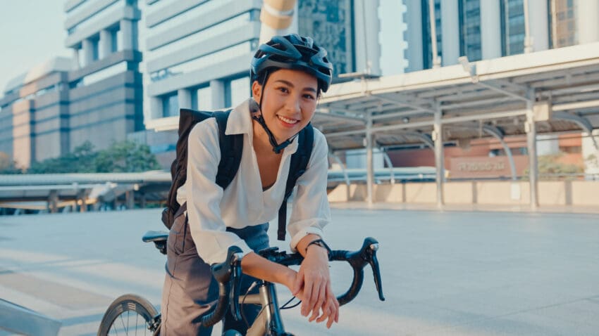 Considering a greener commute that does less damage to the environment and is often better for your health and pocket? Here are some tips.