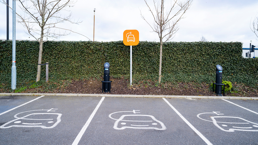 electric vehicle charging supermarket