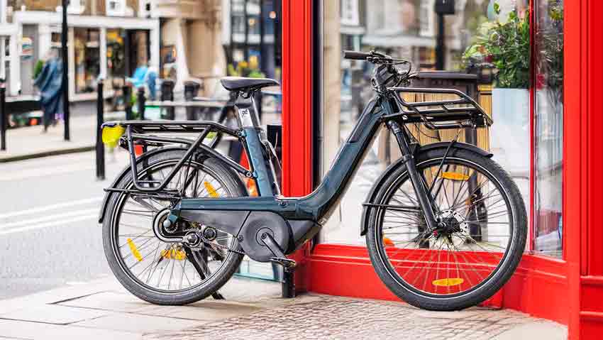 Vaast took the bike world by storm with its magnesium-framed gravel machine, this Vaast E/1, is one of the smoothest rides to any urban electric bike