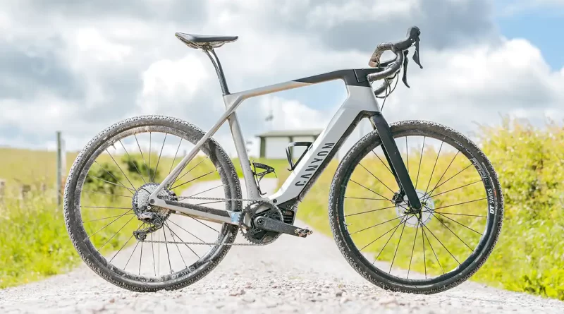 Canyon’s radical Grail design, with its angular frame and unique bi-plane style cockpit, was divisive when it launched as a gravel bike. The electrified Grail:ON version, however, looks like a much more complete machine.