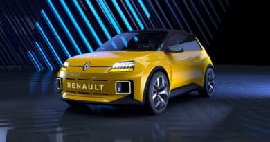 The new Renault 5 will arrive in 2024 with a 134bhp front-mounted motor, which should provide it with similar performance to today's Renault Zoe supermini.