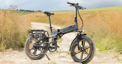 Engwe’s Engine Pro electric bike certainly looks very different from your average folding electric bike.