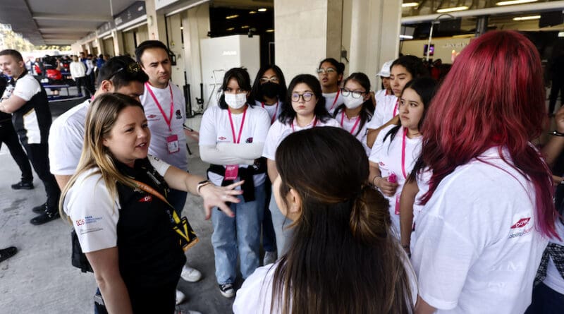 Formula E WAE Girls on Track