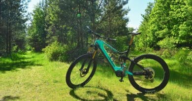 As a seasoned cyclist and e-bike enthusiast, I couldn't resist the opportunity to test out the highly anticipated Specialized S-Works Turbo Levo SL II eBike.