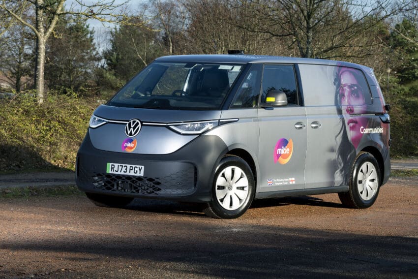 One of the UK’s biggest facilities management companies has expanded its fleet of electric vehicles with 650 new VW ID. Buzz Cargo vans.