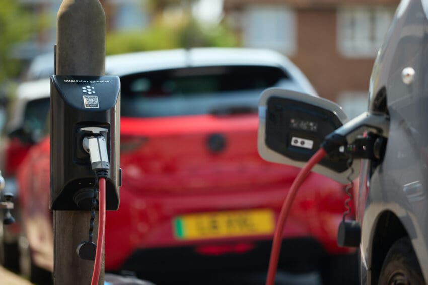 Three quarters of drivers want their local councils to be the main driving force behind new on-street charging devices, according to new research.