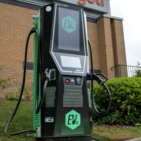 UK firm EV-OG has launched a new ultra-rapid EV charger that operates independently of the National Grid.