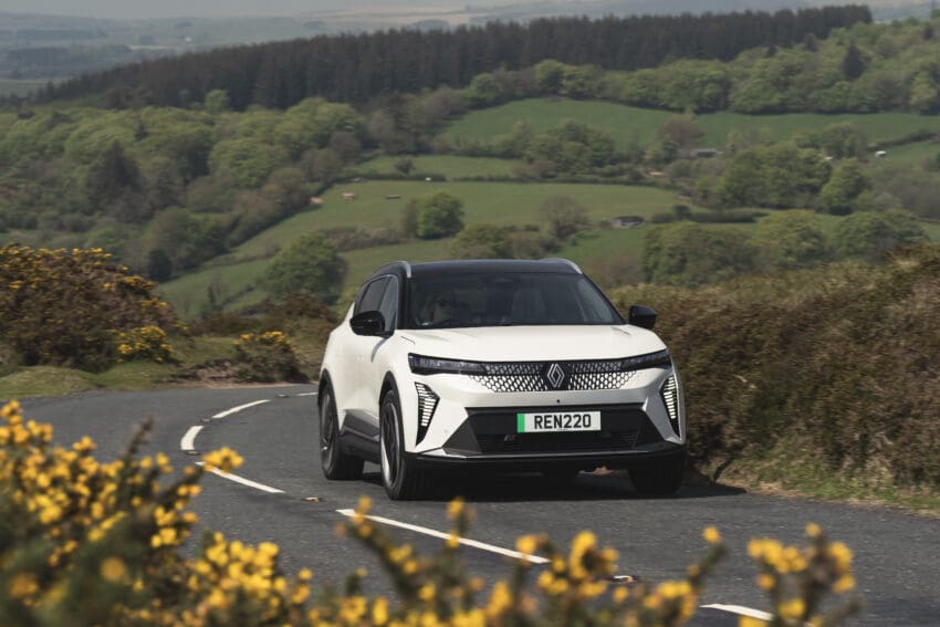 Can the reinvented Scenic raise itself above rivals like the Ford Explorer and Peugeot E-3008 in the crammed family SUV market? 