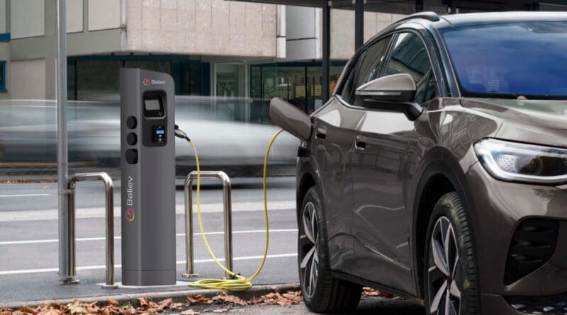 Kerbside charging specialist Believ has signed a new deal with energy management firm Landis+Gyr to install accessible charging devices across the UK.