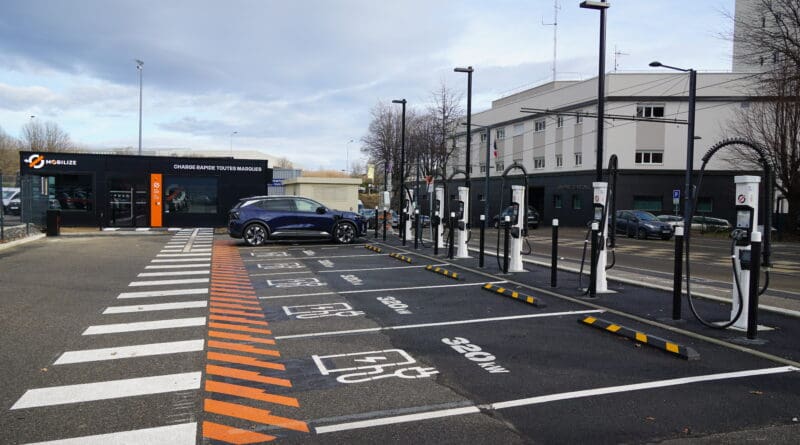 Leading DC charger provider, Kempower, and Mobilize - Renault’s mobility focused subbrand - have teamed up to introduce more than 50 ultra-fast charging stations in France.