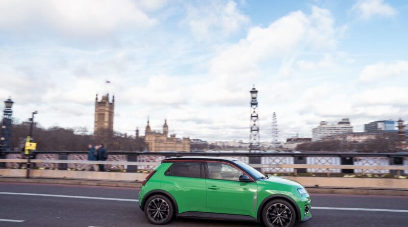 UK orders for the new Renault 5 E-Tech have opened for the first time.