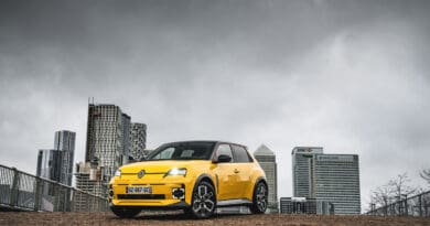 To mark the start of 2025 Renault is offering 0% finance deals across its entire EV range, bring interest-free offers to the Megane, Scenic and Renault 5 E-Tech models.