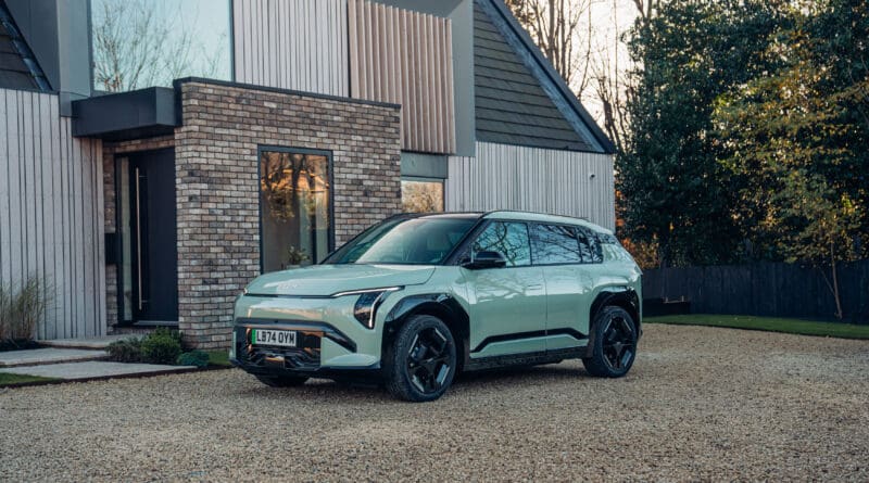 The Kia EV3 has won the Compact SUV category at the 2025 Women’s Worldwide Car of the Year (WWCOTY) awards.