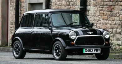 It might be a bit early to be driving home for Christmas, but EV and music fans can score a one-off piece of history when Chris Rea's electrified classic Mini goes up for sale in February. 