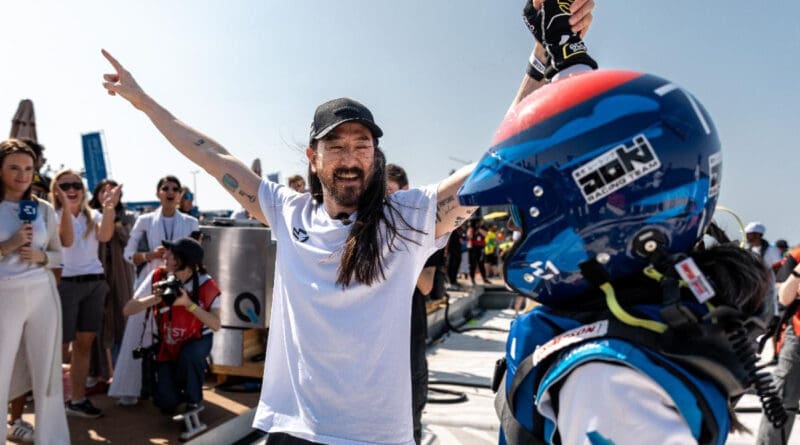 Aoki Racing Team has triumphed at the opening round of the 2025 UIM E1 World Championship.