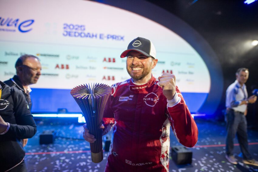 Oliver Rowland claimed his second Formula E 2025 win in the second of two races at the championship’s debut outing at the Jeddah Corniche Circuit in Saudi Arabia.