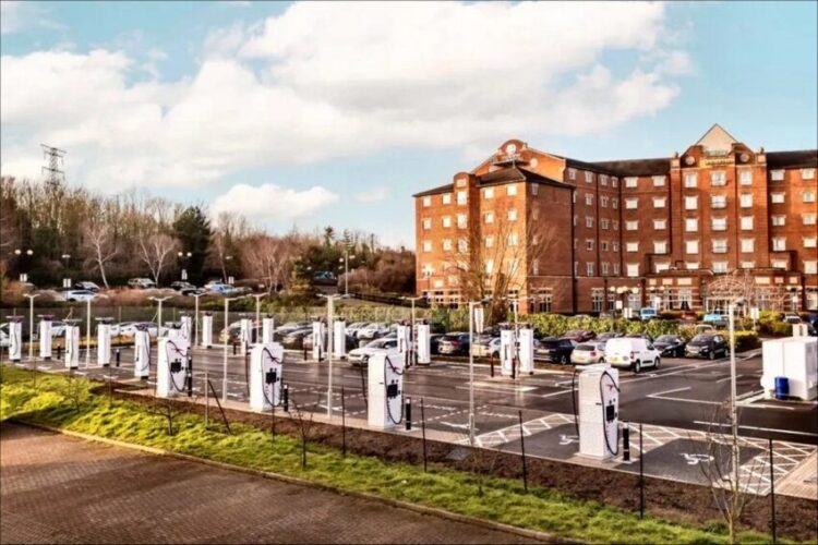 Chargepoint operator Ionity has opened its largest charging super-hub in the UK, just off the M25.