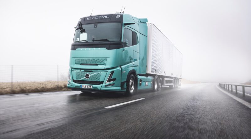 Volvo-FH-aero-truck-has-600km-range-megawatt-charging
