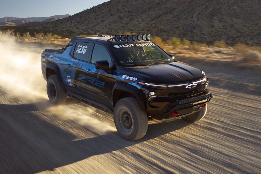 Chevrolet-Silverado-EV-ZR2-pick-up