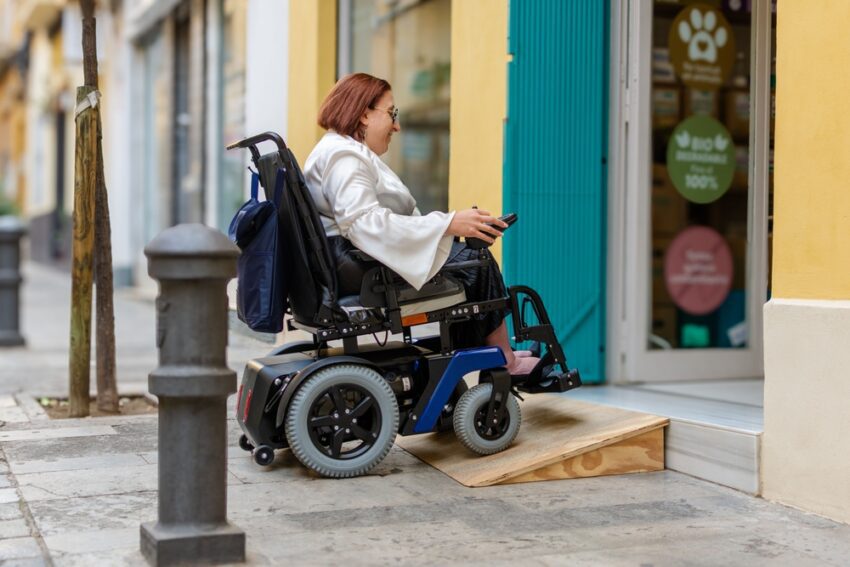 The integration of electric powertrains with wheelchair accessible vehicles marks a notable shift in mobility solutions.