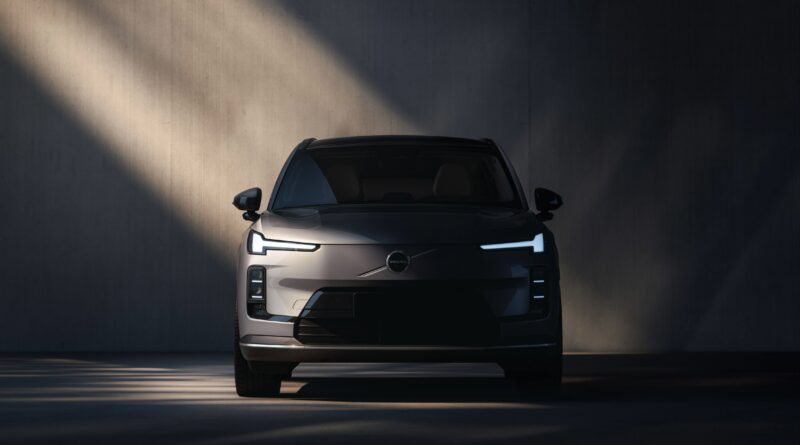 The new Volvo XC70 PHEV will offer 124 miles of EV range
