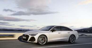 Audi A6 e-hybrid quattro driving image