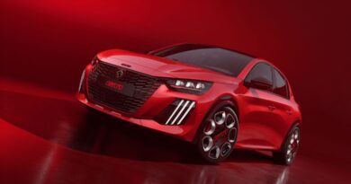 peugeot e-208 gti reveal image