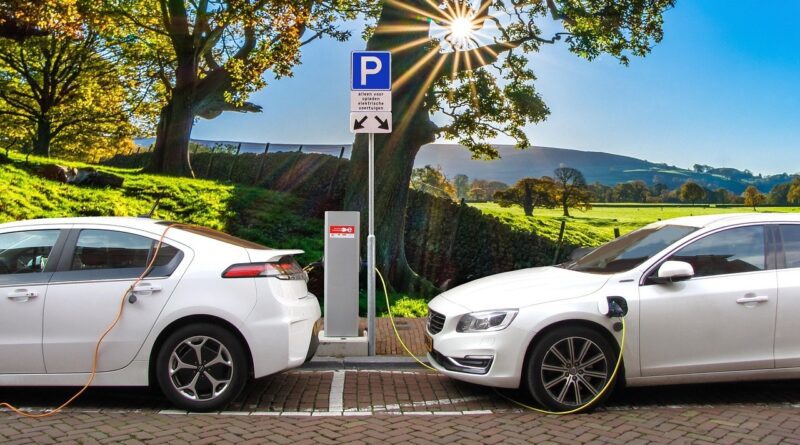 Just as EVs are on the rise, so too are EV fires. In the two years leading up to 2024, fires involving electric vehicles jumped by 77% in the UK. Just last year, 232 incidents were recorded, and this figure is set to take off with the upcoming ban on new ICE cars. 