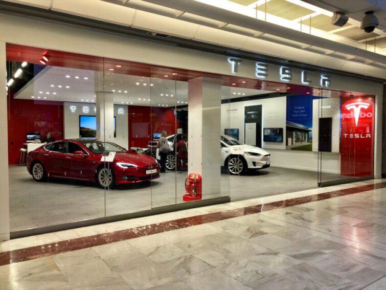 tesla showroom brent cross london