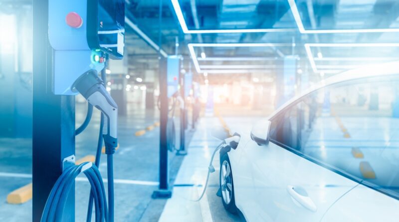 When it comes to keeping your vehicle running smoothly, regular car maintenance is essential. For drivers in the United States, car services aren't just about oil changes—they're about preserving performance, safety, resale value, and fuel efficiency.