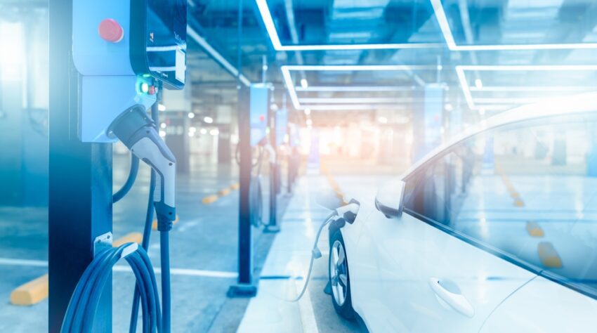 When it comes to keeping your vehicle running smoothly, regular car maintenance is essential. For drivers in the United States, car services aren't just about oil changes—they're about preserving performance, safety, resale value, and fuel efficiency.