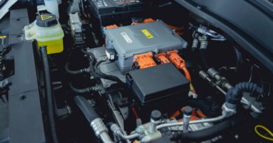 We’ve been sold the electric car as the ultimate money-saver. “Hardly any maintenance needed.” “Say goodbye to the garage.” “Forget oil changes, belts or clutches.” And while many of these claims are true to an extent, they also come with a hidden catch.