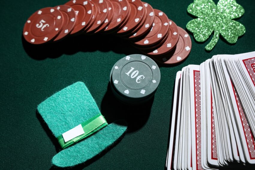 Finding the best instant withdrawal casino in Ireland has become the key goal of many Irish gamblers. Playing a variety of exciting crash games, slots, and all the newest titles is no longer enough: people want to win and access their winnings right away.