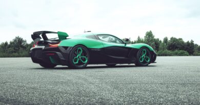 Rimac-Nevera-R-0-400kmh-record-run-rear-view