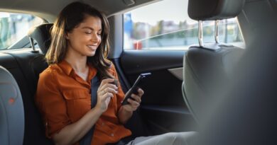 Getting ready for a road trip brings a mix of excitement and anticipation. The way you travel has changed a lot thanks to technology, and your phone is now a key part of the journey, helping you navigate and stay entertained along the way.