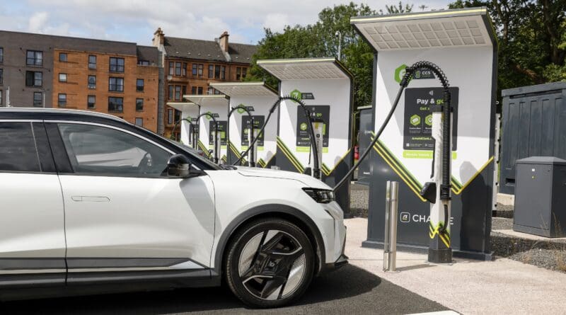 Arnold Clark Charge ultra-rapid charging bays