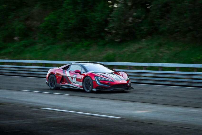 yangwang u9 setting new record as world's fastest ev