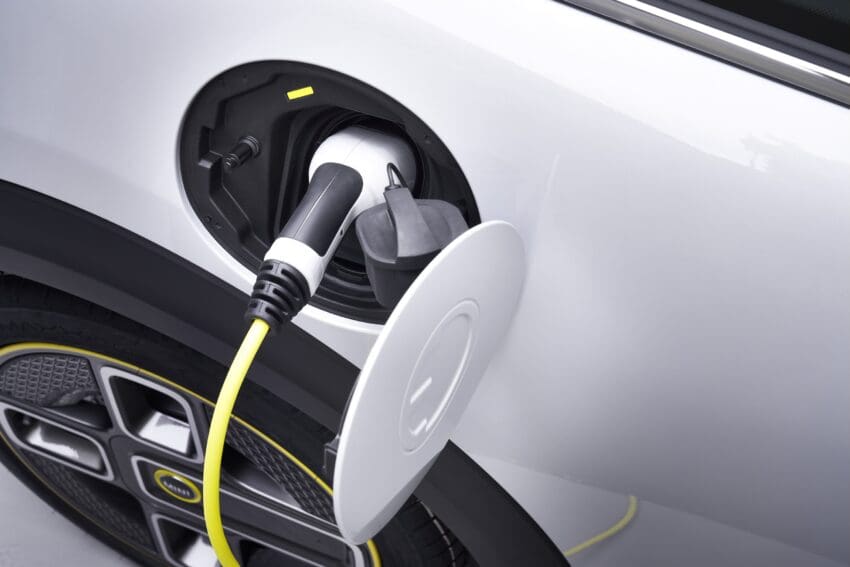 MINI-Electric-used-exterior-charging