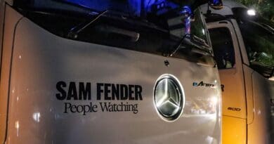 Sam-Fender-Mercedes-eActros-600e