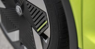 EV-wheel-size-Skoda-Elroq-vRS