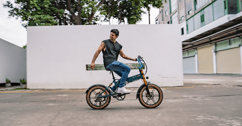 Among the many types of e-bikes available on the UK market, one particularly eye-catching category is the fat tire electric bike.