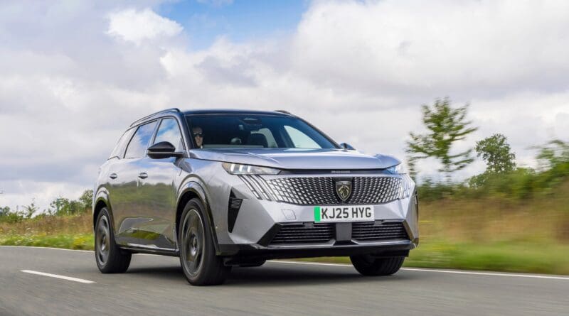 Peugeot-e-5008-GT-premium