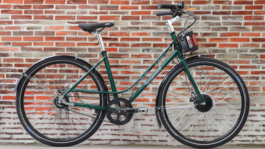 It’s not often I get to test an electric bike that’s truly British-built. In a market dominated by German engineering, Chinese motors and Dutch design, the ARCC Rosemont Electric stands out as a genuine product of Cambridgeshire craftsmanship — and one that’s refreshingly different in both concept and execution.