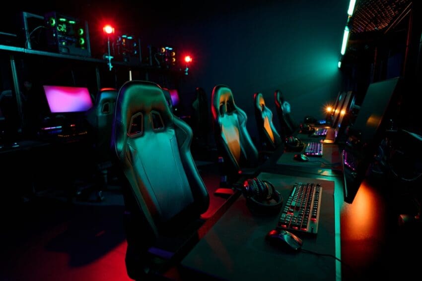The iGaming industry is reshaping its business model in 2025. New reports confirm that hybrid systems combining microtransactions and subscription tiers are driving growth across major platforms.