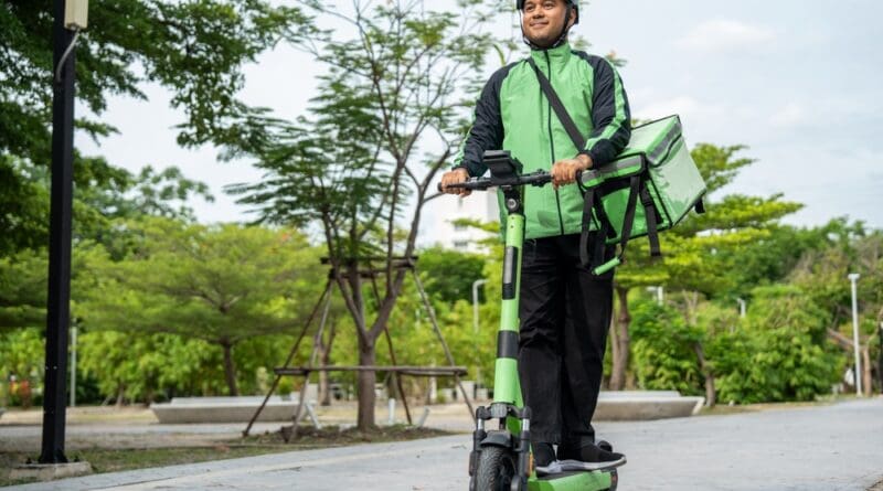 Electric scooters, also known as electric mopeds, are regularly spotted on our roads, epitomizing convenience in the delivery industry by boosting speed and efficiency ‒ qualities that are increasingly in demand by picky customers.