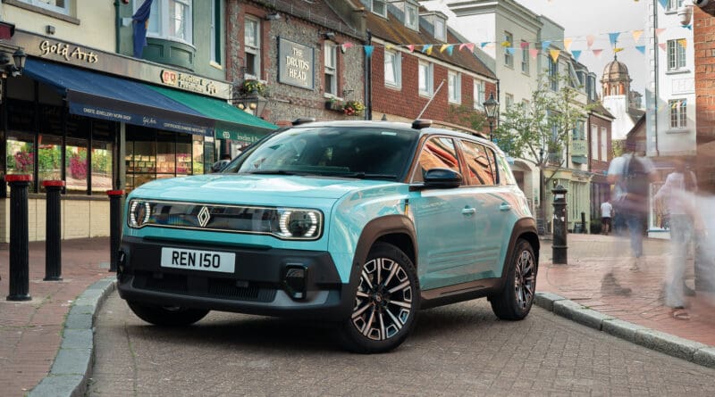 renault 4 review main image