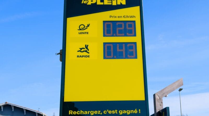 ev charging price sign in bordeaux france